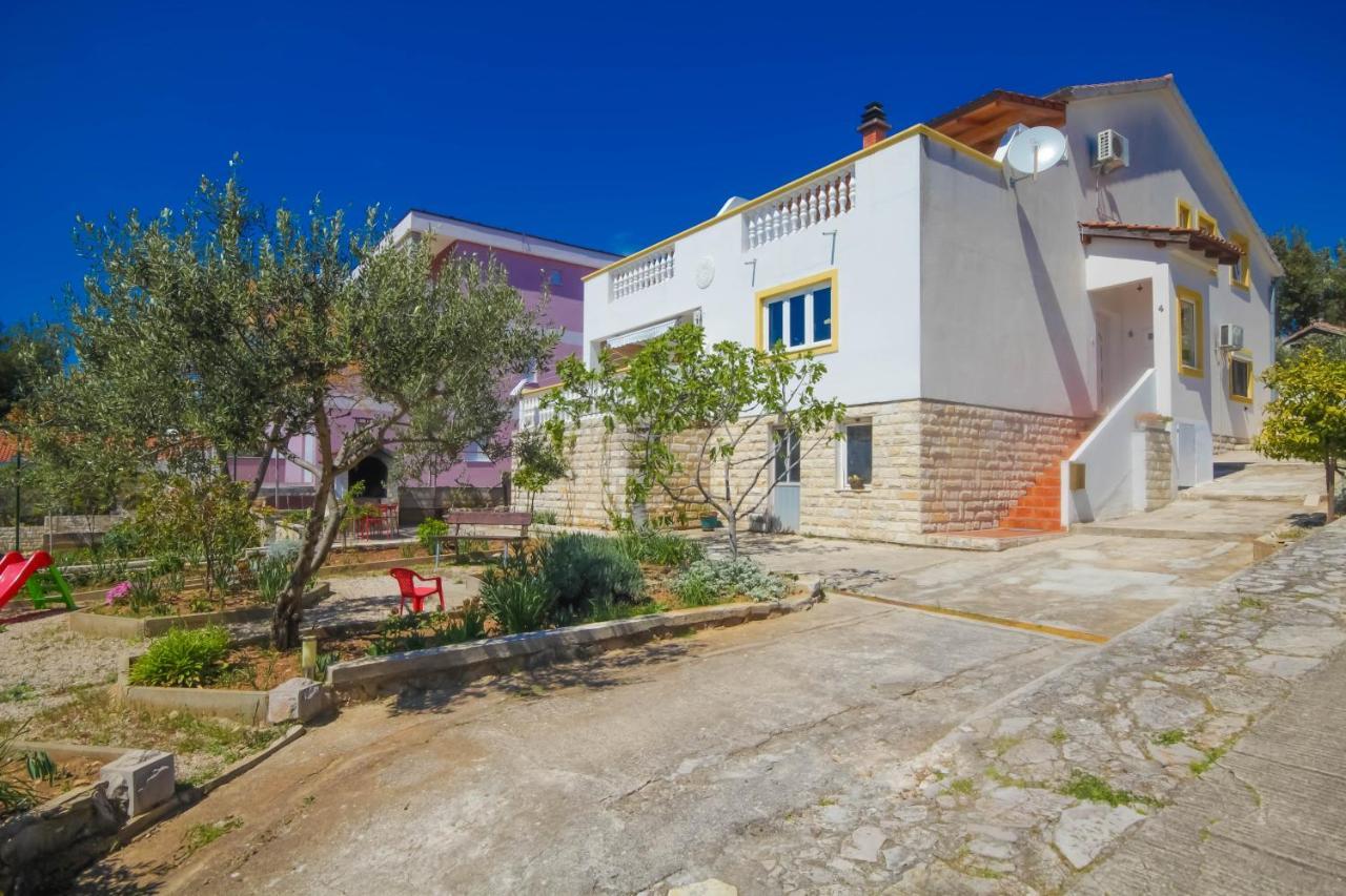 Apartmani Horvat Jezera Exterior photo